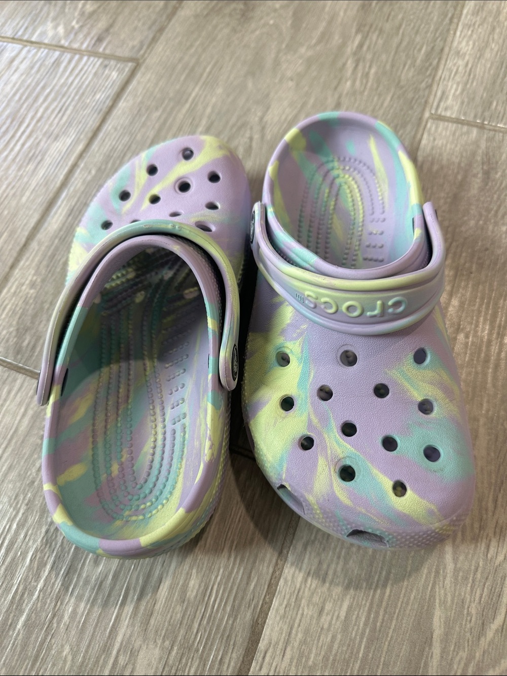 CROCS Kids Classic Tie-Dye Clog in Pastel Purple, Yellow & Green